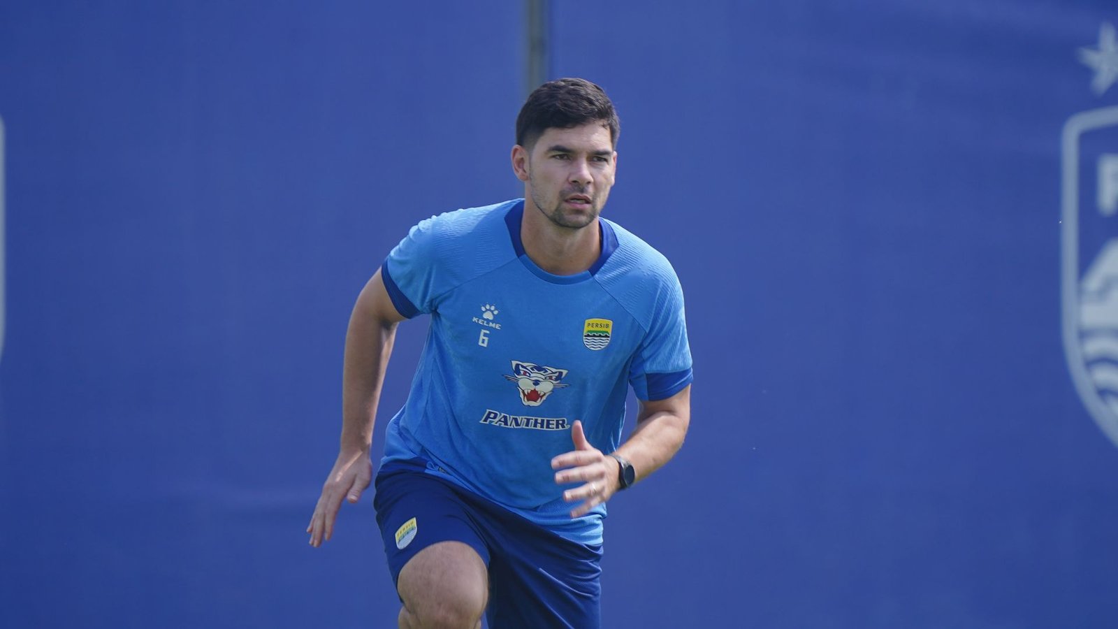 Sandy Walsh Bicara Soal Shopee Cup, Kini Bela Persib Usai Juara Bersama Buriram